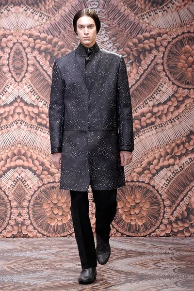 Look 33